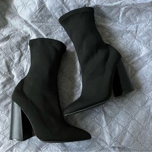 Mid-calf Black heels